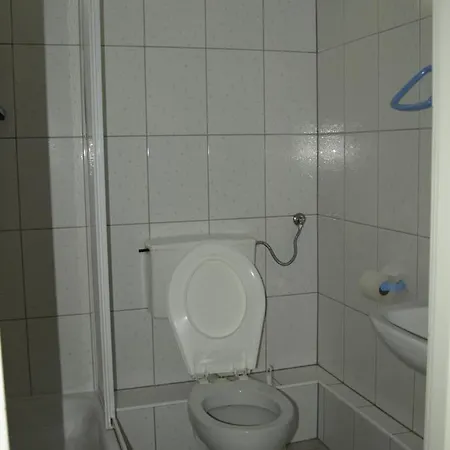 D.w. Grazyna Bed & Breakfast *
